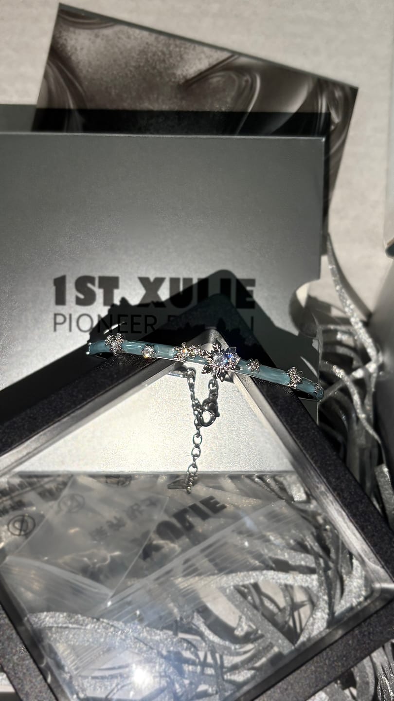 Customer photo review of "Snow Land" Platinum Plated Snowflake Charm Bracelet
