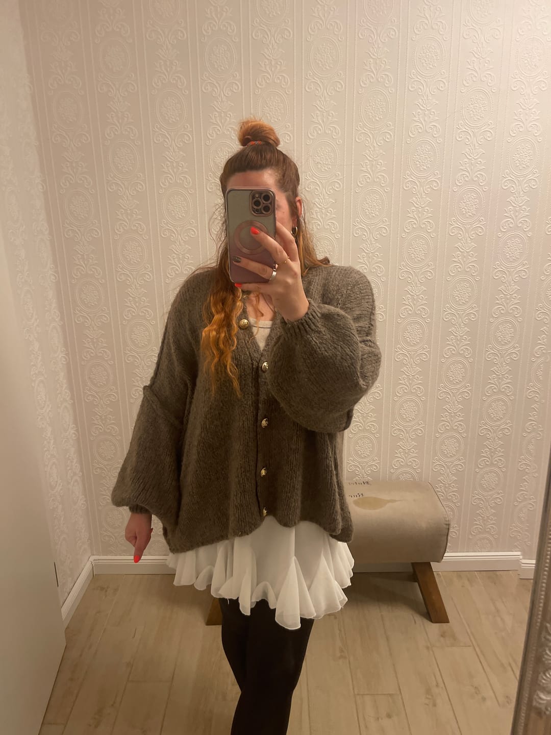 Customer photo review of Limited Bundle Oversized Cardigan "CozyGlam" & Rock "Summer"