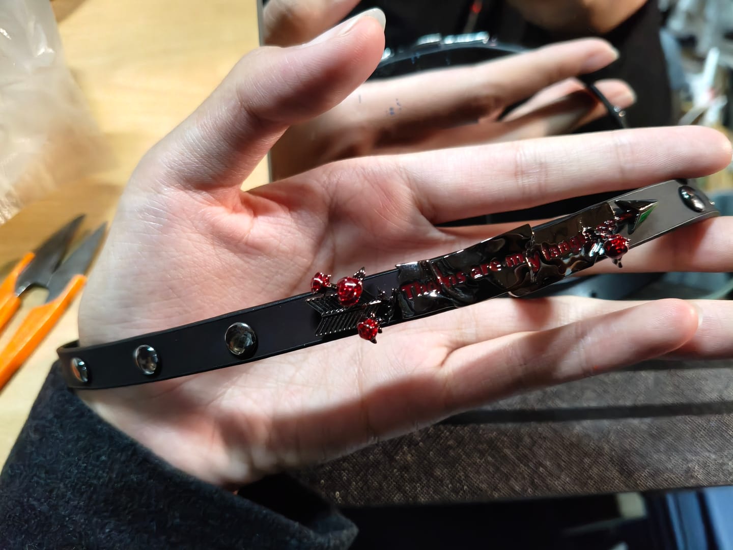 Customer photo review of "TWILIGHT ROSE" Black Gold Plated Thermochromic Rose Bow Choker, Gothic Leather Collar