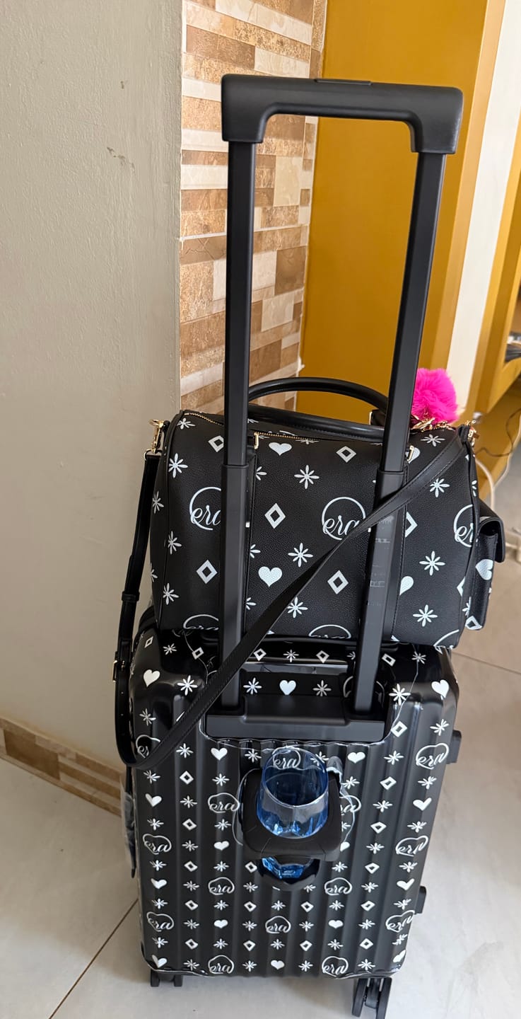 Customer photo review of Era Go Getter Bag & Carry On Troller Case