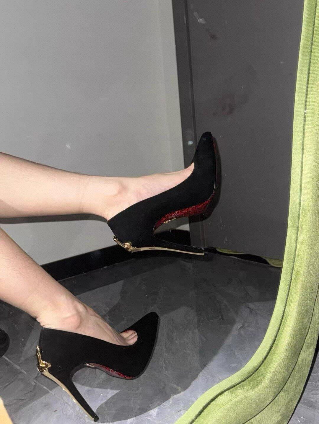 Customer photo review of THE MIDNIGHT VELVET DAGGER IN GOLD, SILVER & BURGUNDY — *ONLY 4 REMAIN*