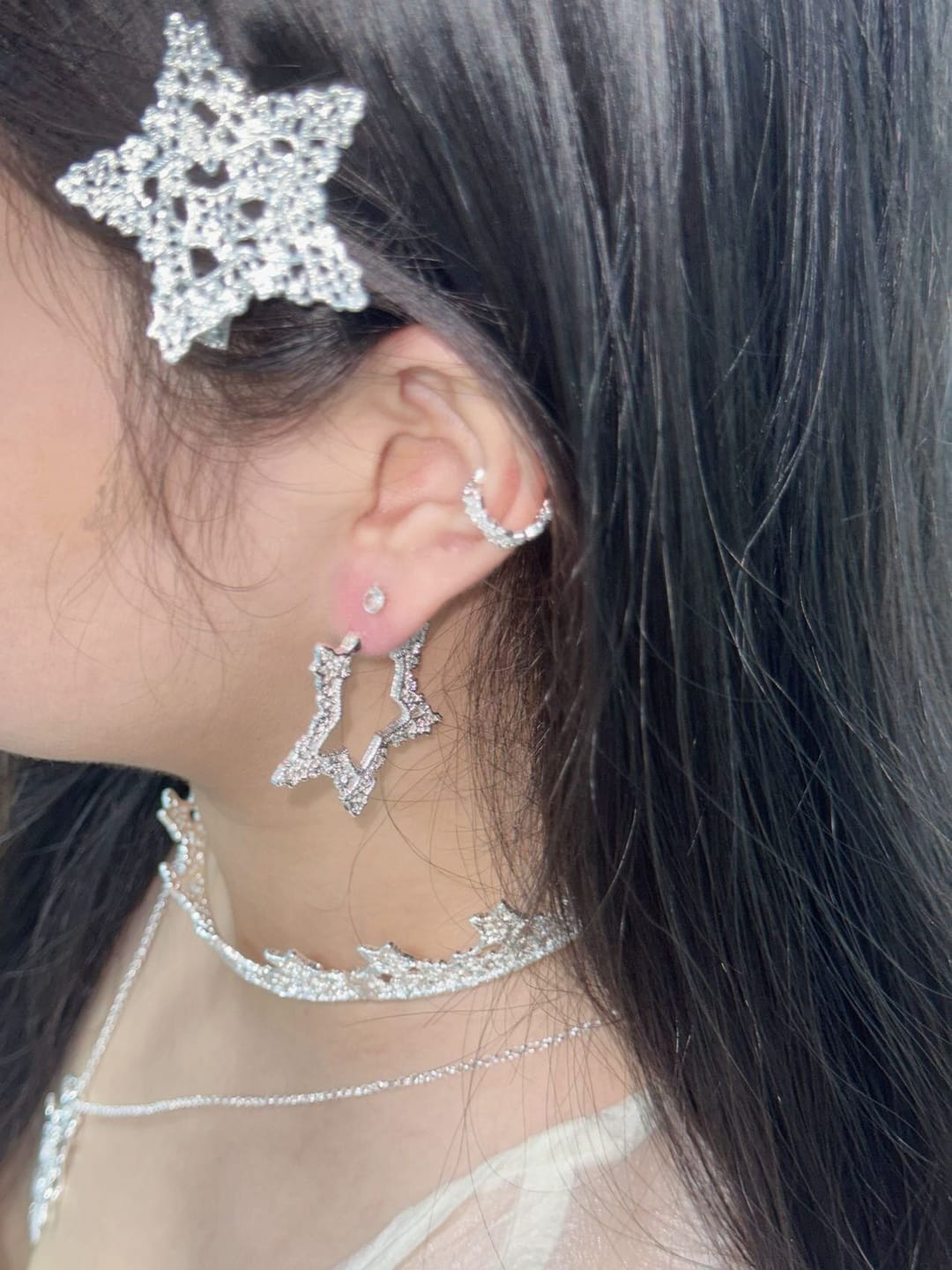 Customer photo review of "STARLIGHT LACE" Rhodium Plated Rococo Star Hair Clip, Statement Barrette