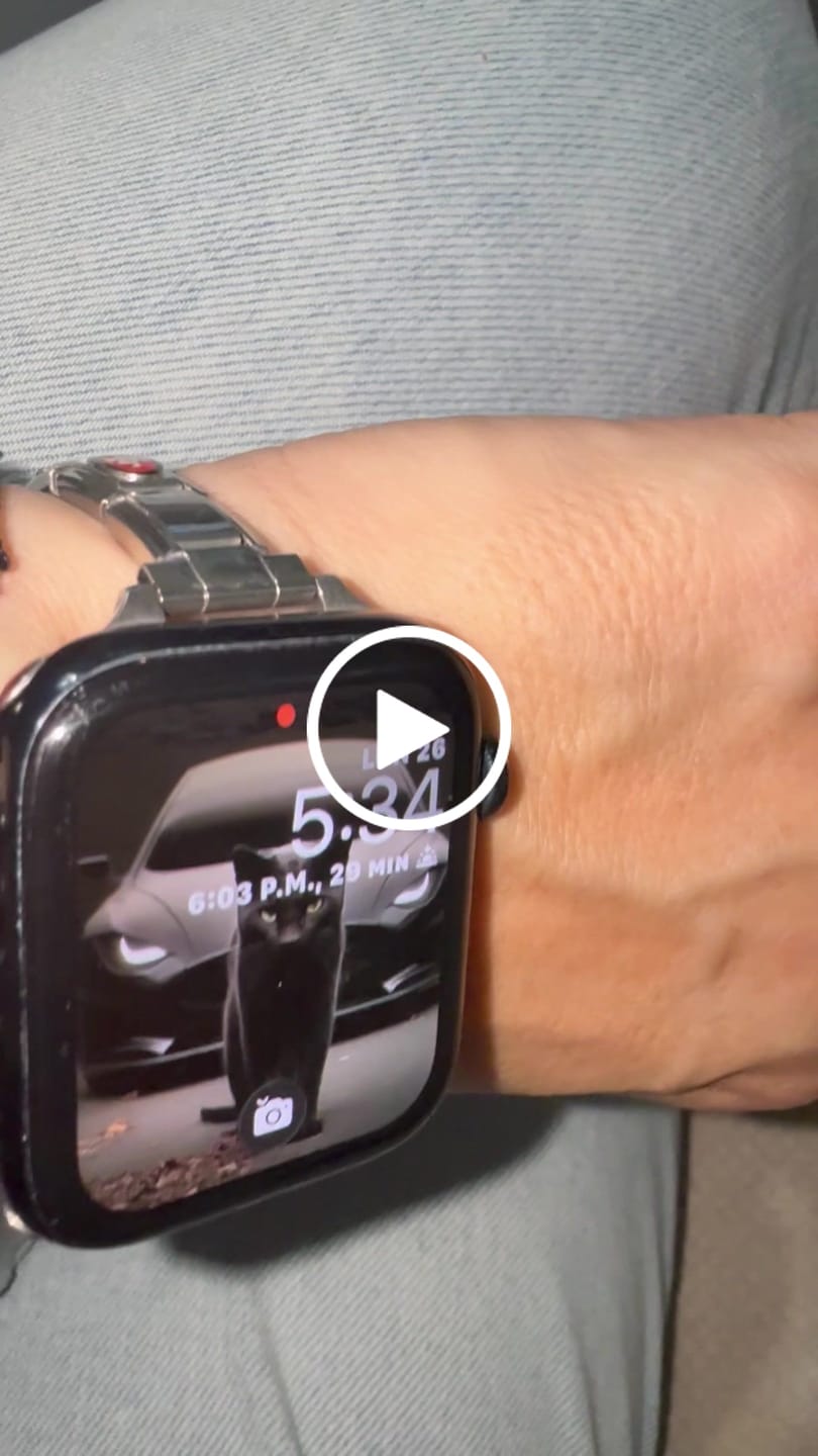 Customer video review of Pulsera Apple Watch Charm