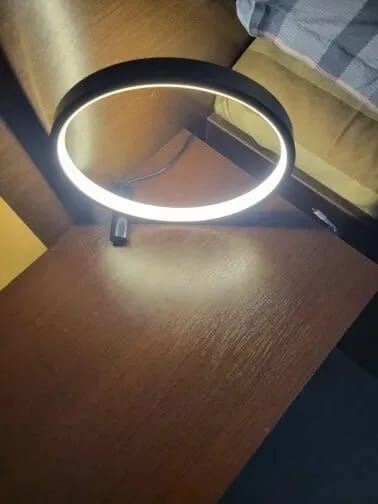 Customer photo review of Table Lamp, Ring-Shaped Touch Lamp, USB Powered, Aluminium