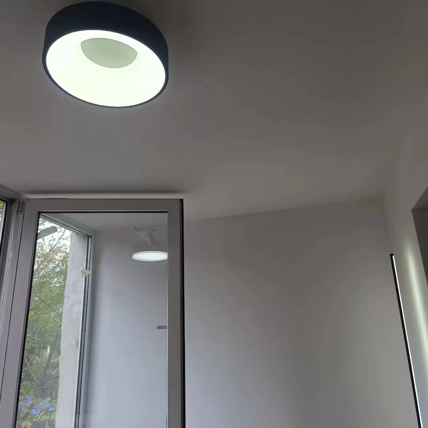 Customer photo review of Slim Acrylic Flush Mount Ceiling Light, Round LED, 30-60 cm