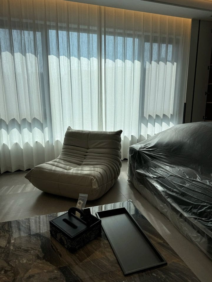 Customer photo review of Hiksnra Caterpillar Chair | Vacuum Compressed Sofa