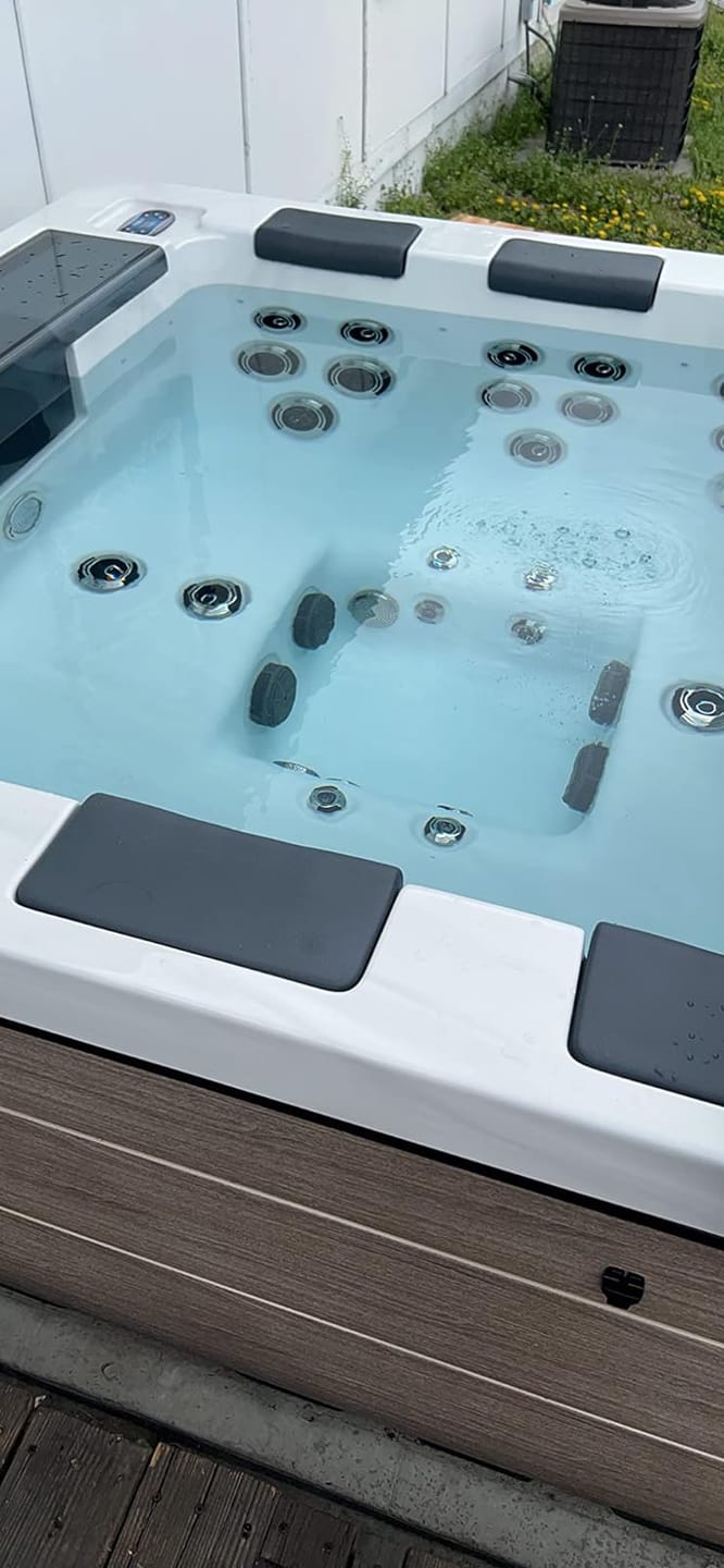 Customer photo review of Comfort Hot Tub 816