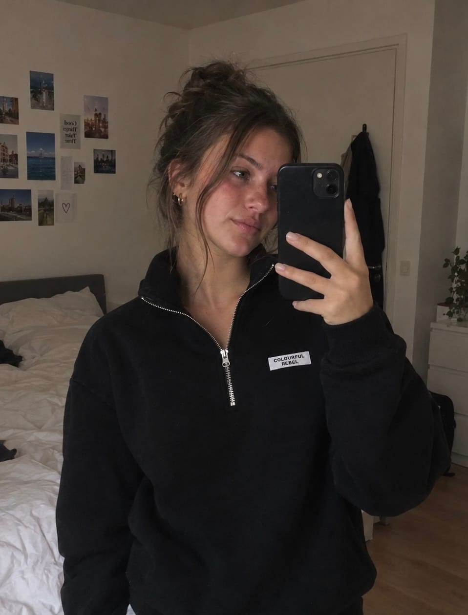 Customer photo review of Label Zip Sweat | Black