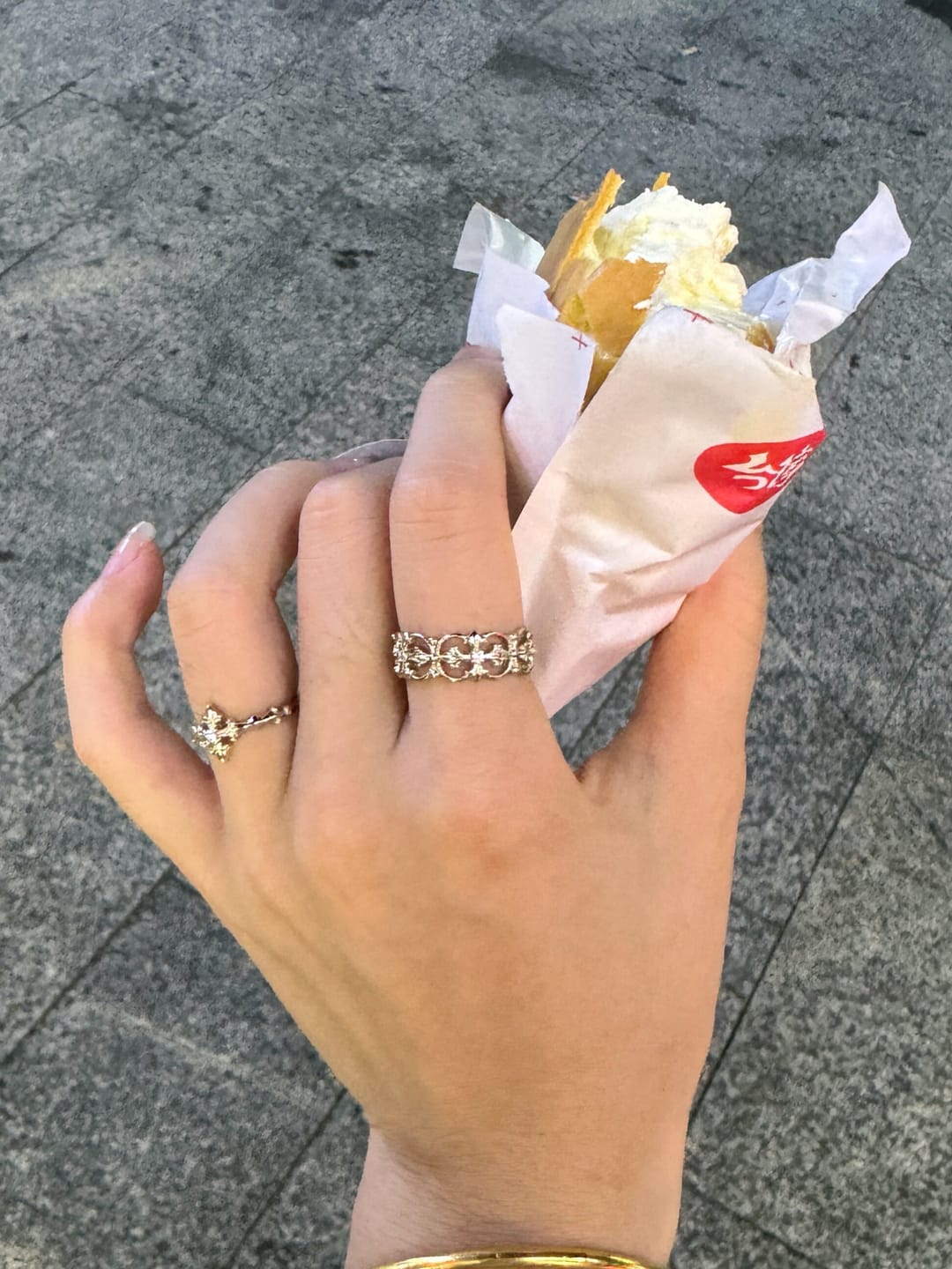 Customer photo review of "Bastet" 925 Sterling Silver Vintage Iris Adjustable Pinky Ring