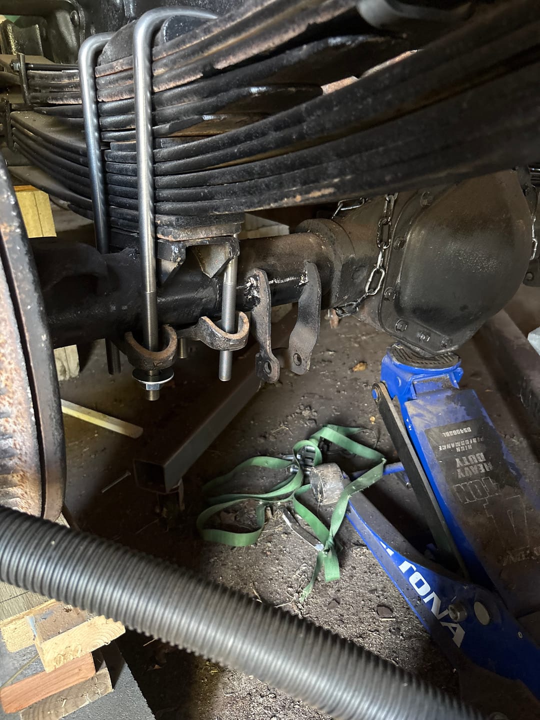 Customer photo review of 5/8 Inch Diameter U-Bolts - Semi Square