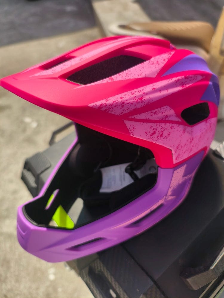 Customer photo review of Youth Dirt 2-in-1 Full-Face Bike Helmet | Bicycle Helmet For Children