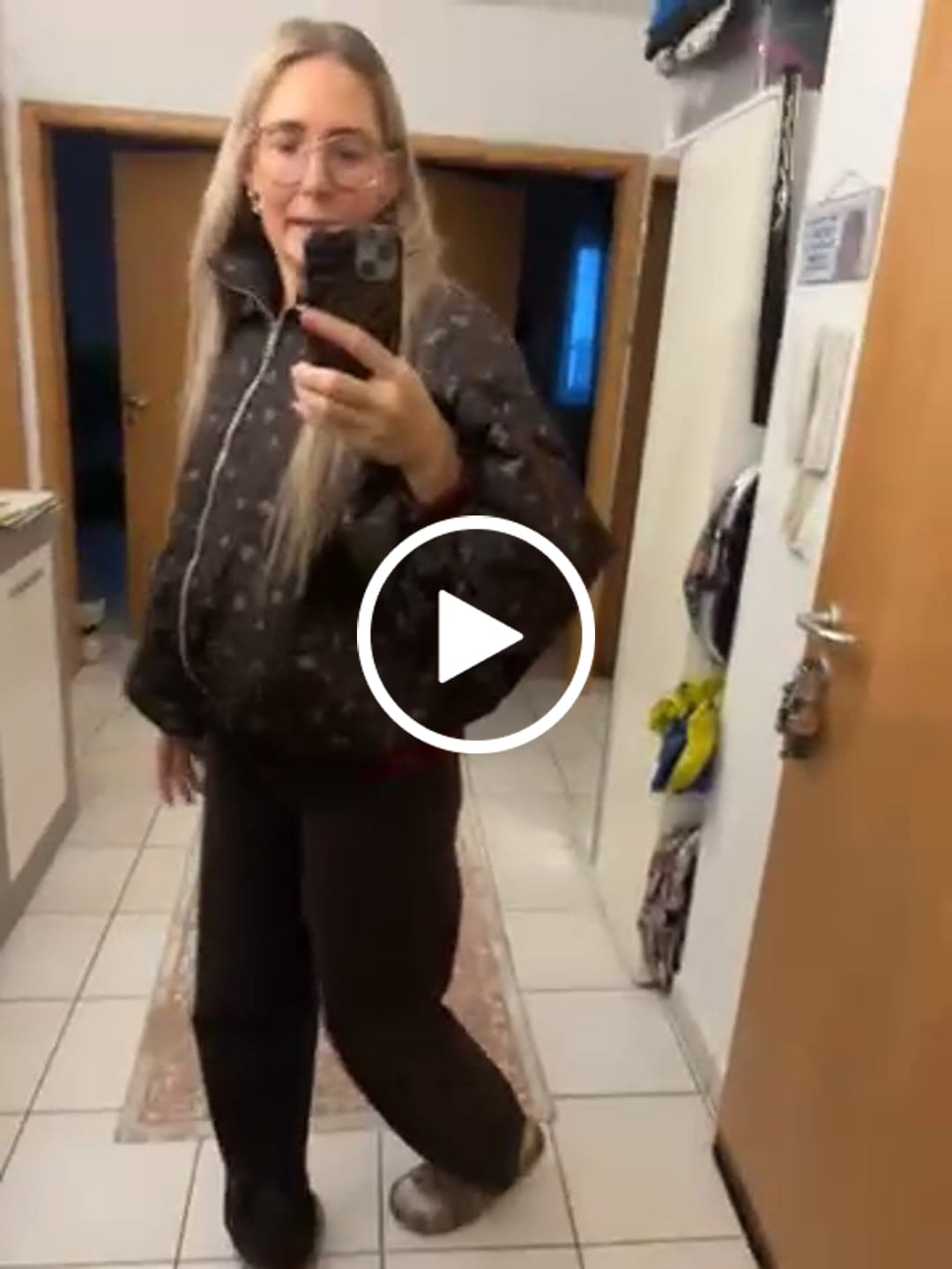Customer video review of Jacke PUFFY POWER mit Reißverschluss Dark Chocolate Leo