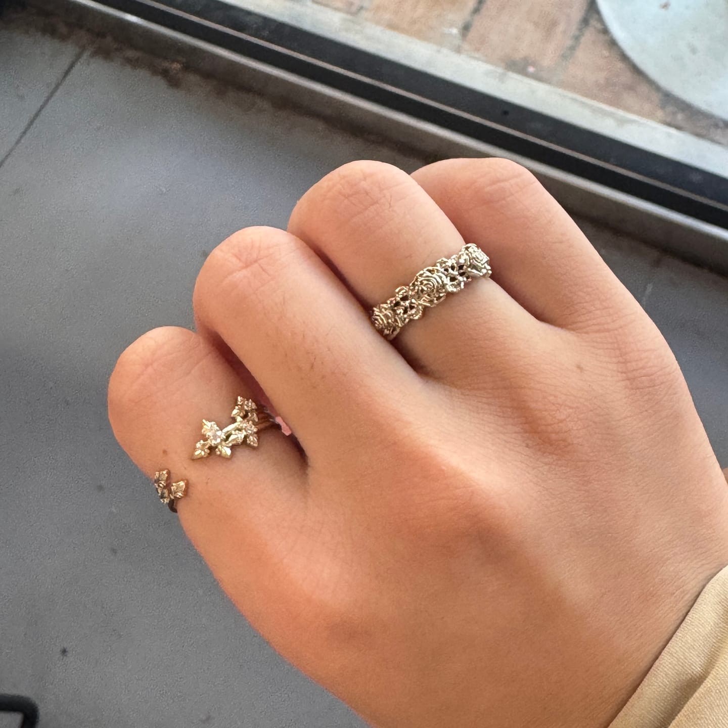 Customer photo review of "Bastet" 14K Gold Plated Elegant Statement Iris Adjustable Ring