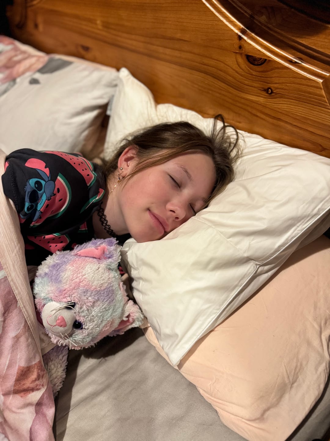 Customer photo review of Full Size Snoooze Portable Pillow