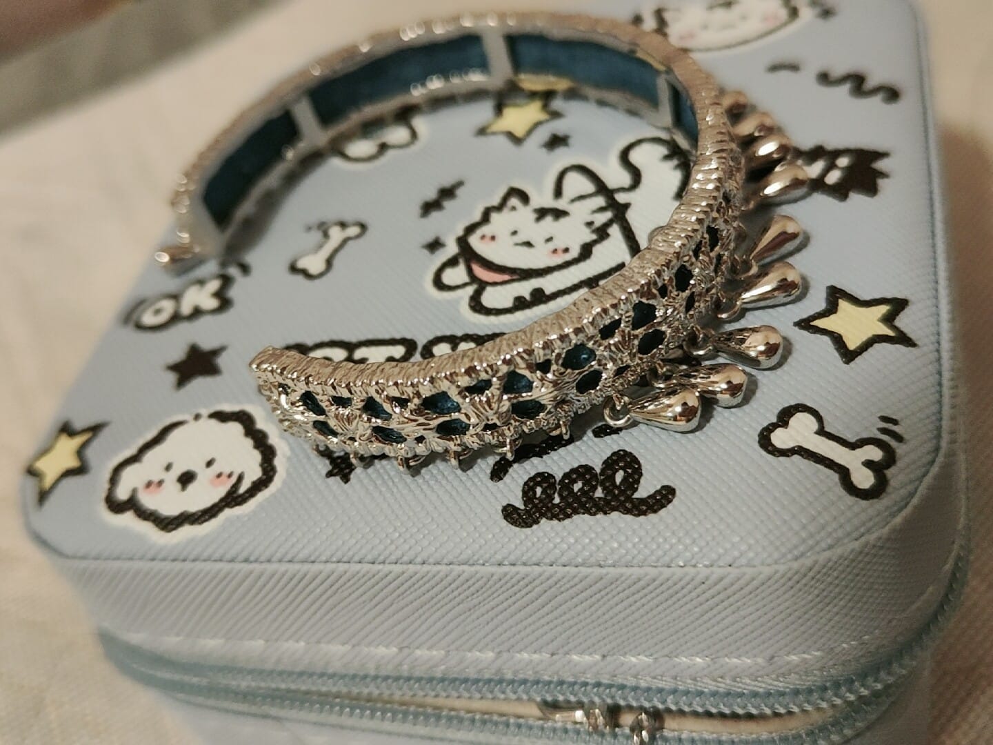 Customer photo review of "MIAO" Platinum Plated Ethnic Tie-Dye Tassel Bangle, Statement Cuff Bracelet