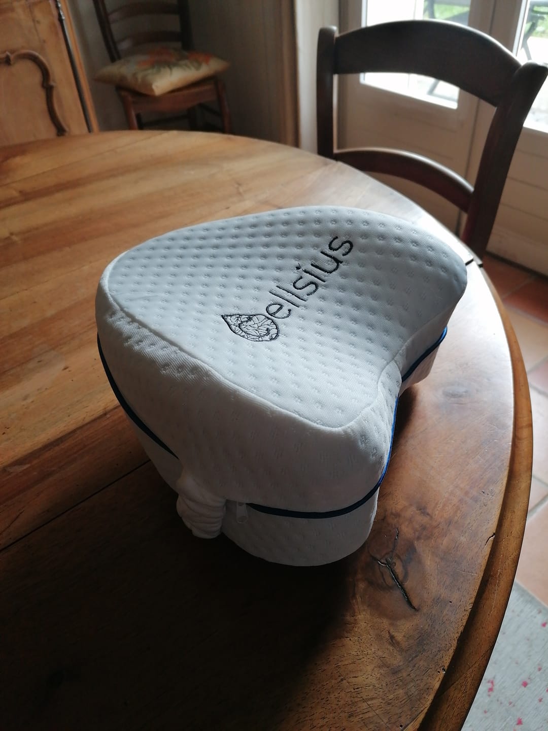 Customer photo review of Coussin Orthopédique Genoux Cellsius - Le secret d'un sommeil sans douleur