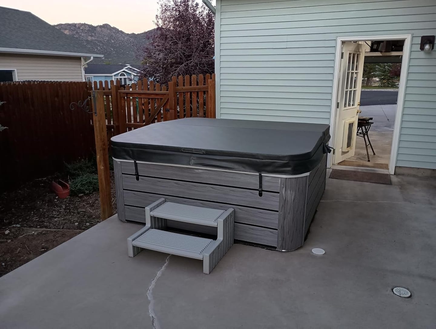 Customer photo review of Comfort Hot Tub 834
