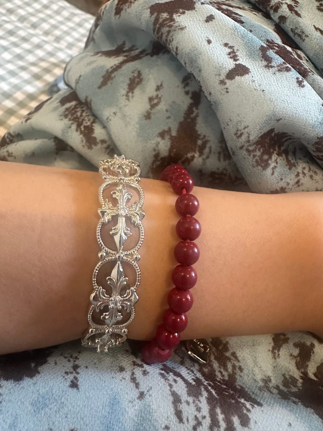 Customer photo review of "Bastet" 14K Gold Plated Vintage Iris Statement Bracelet