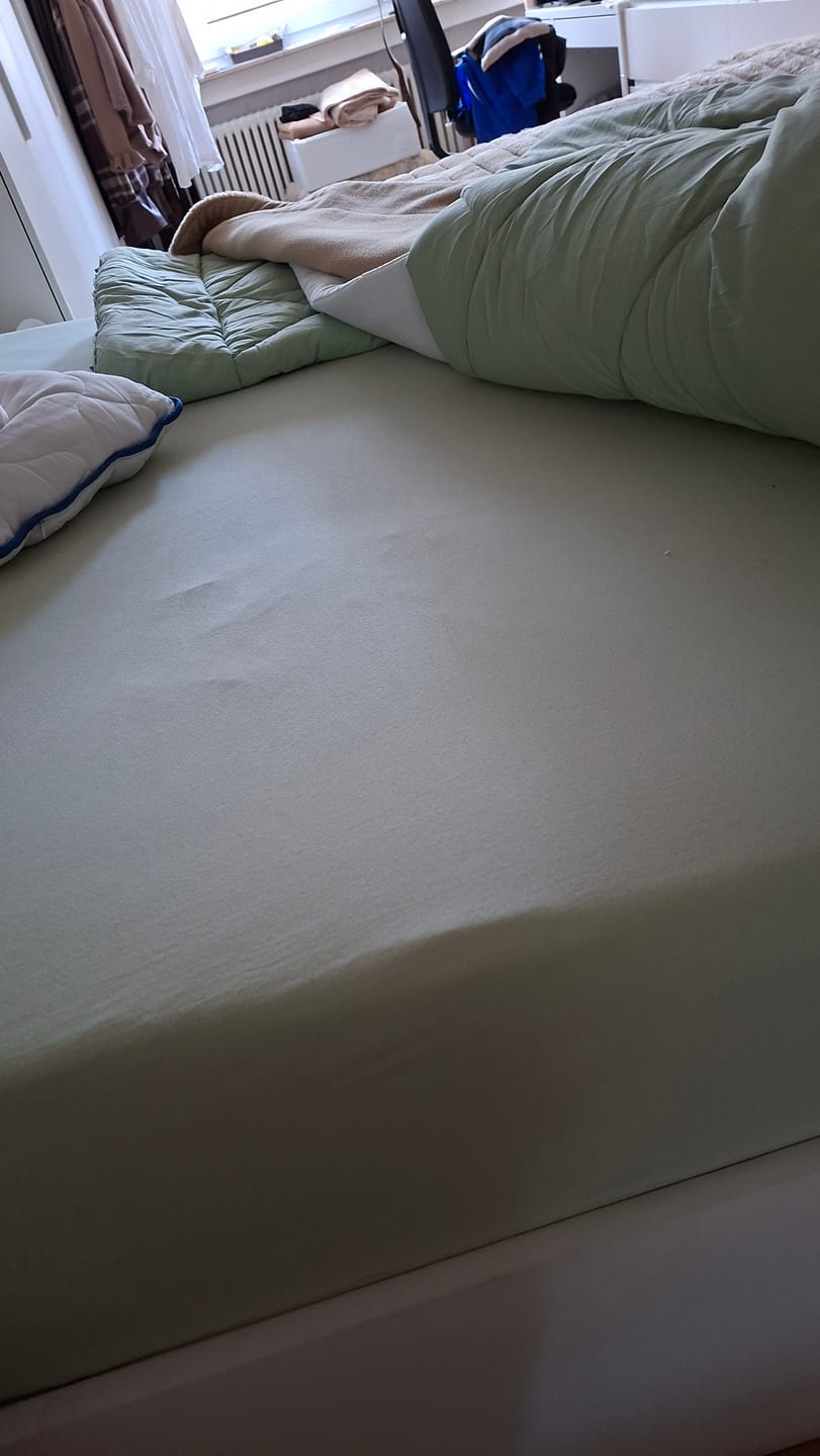 Customer photo review of Premium Spannbettlaken für Boxspringbetten, Wasserbetten & 20-40 cm hohe Matratzen