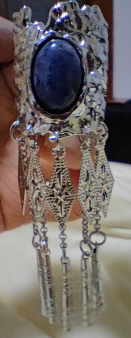 Customer photo review of "MIAO" Platinum Plated Vintage Ethnic Gemstone Hair Clip, Statement Barrette