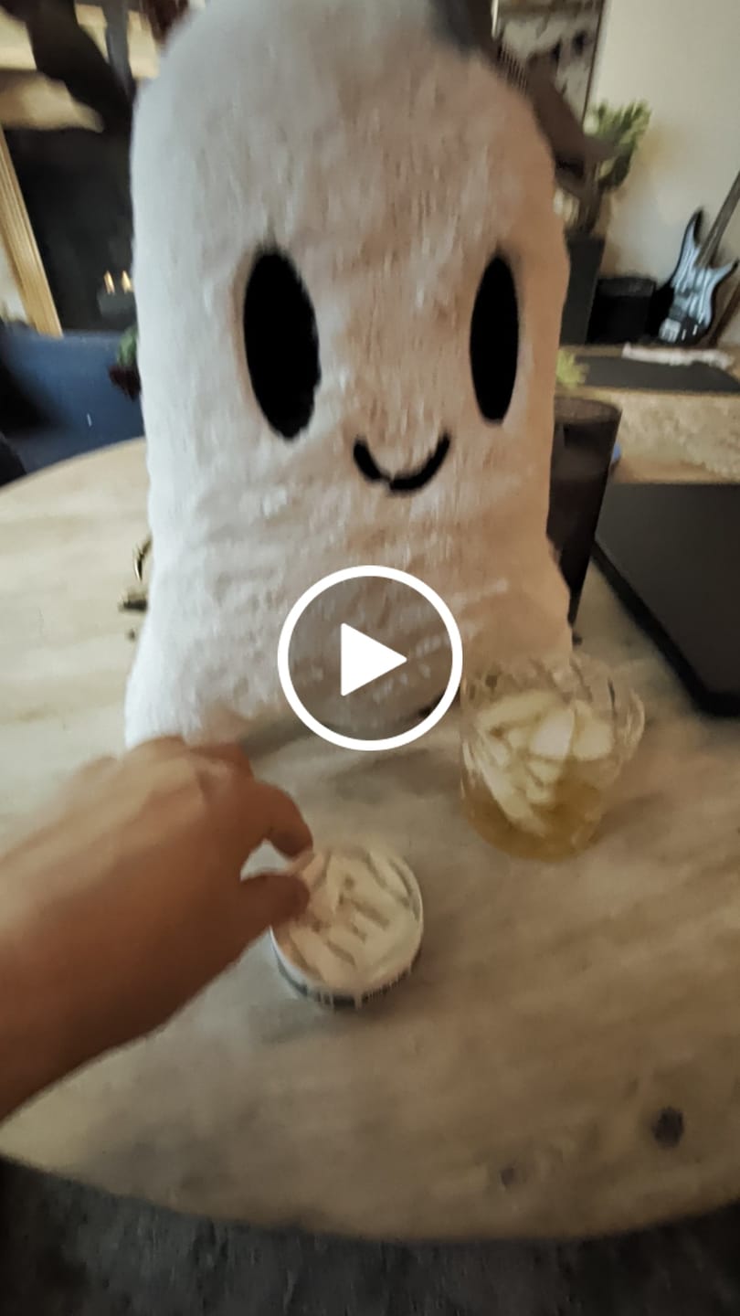 Customer video review of Classic Nicotine Pouches