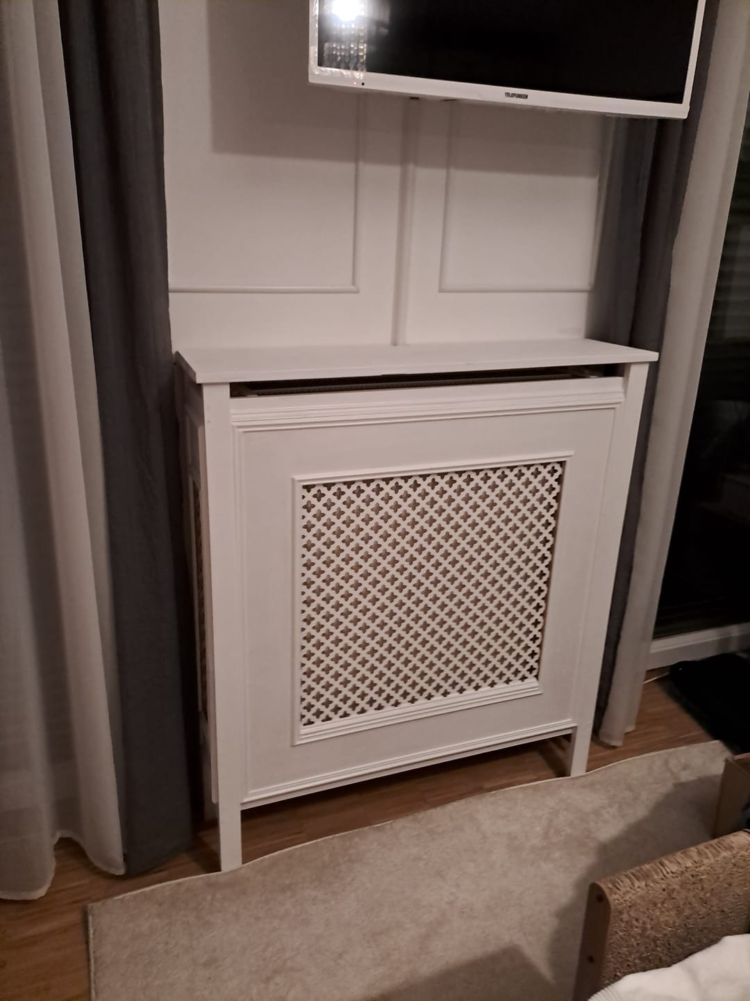 Customer photo review of Lochwand SEVILLA 122 x 61 cm weiß lackiert 3 mm MDF