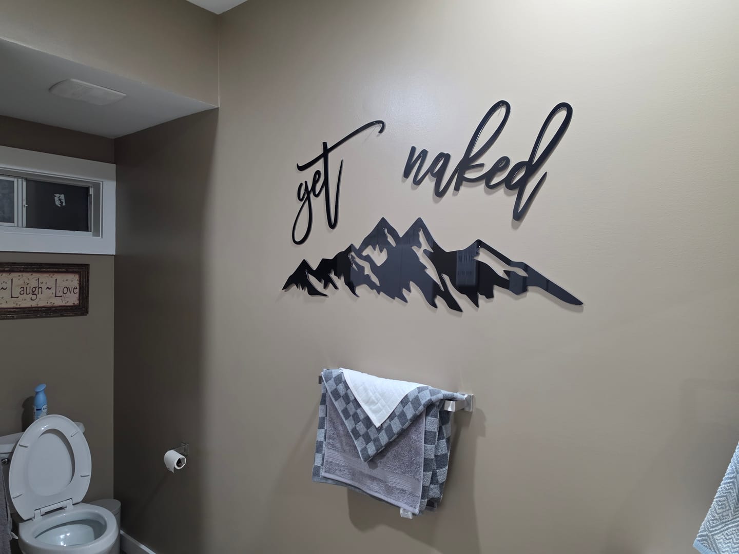 Customer photo review of Mountains Metal Wall Art – Large Rustic Landscape Home Decor