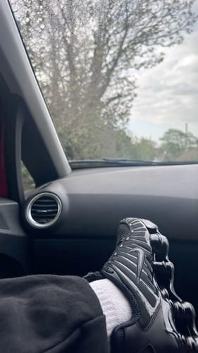 Customer photo review of The Shoesxva