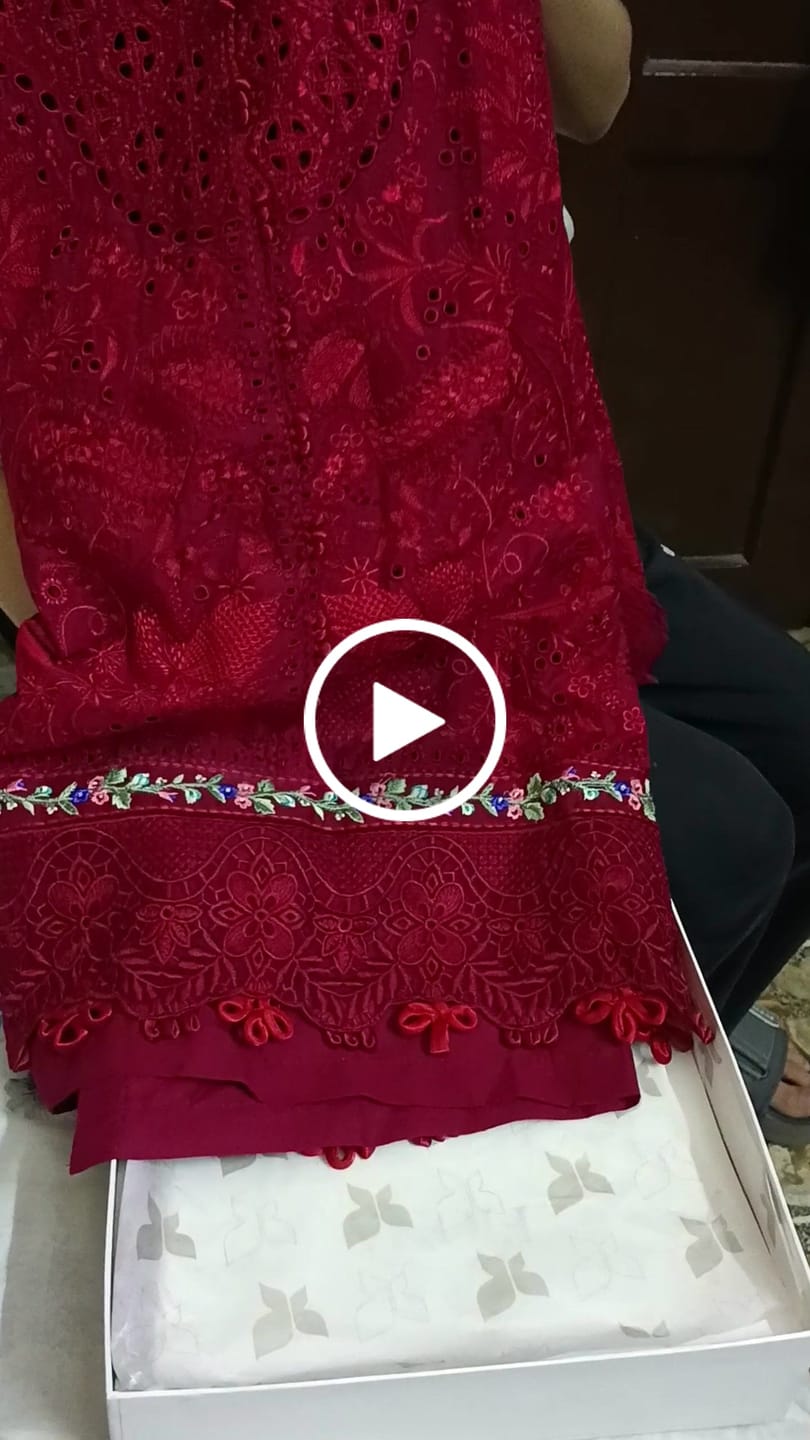 Customer video review of Scarlet