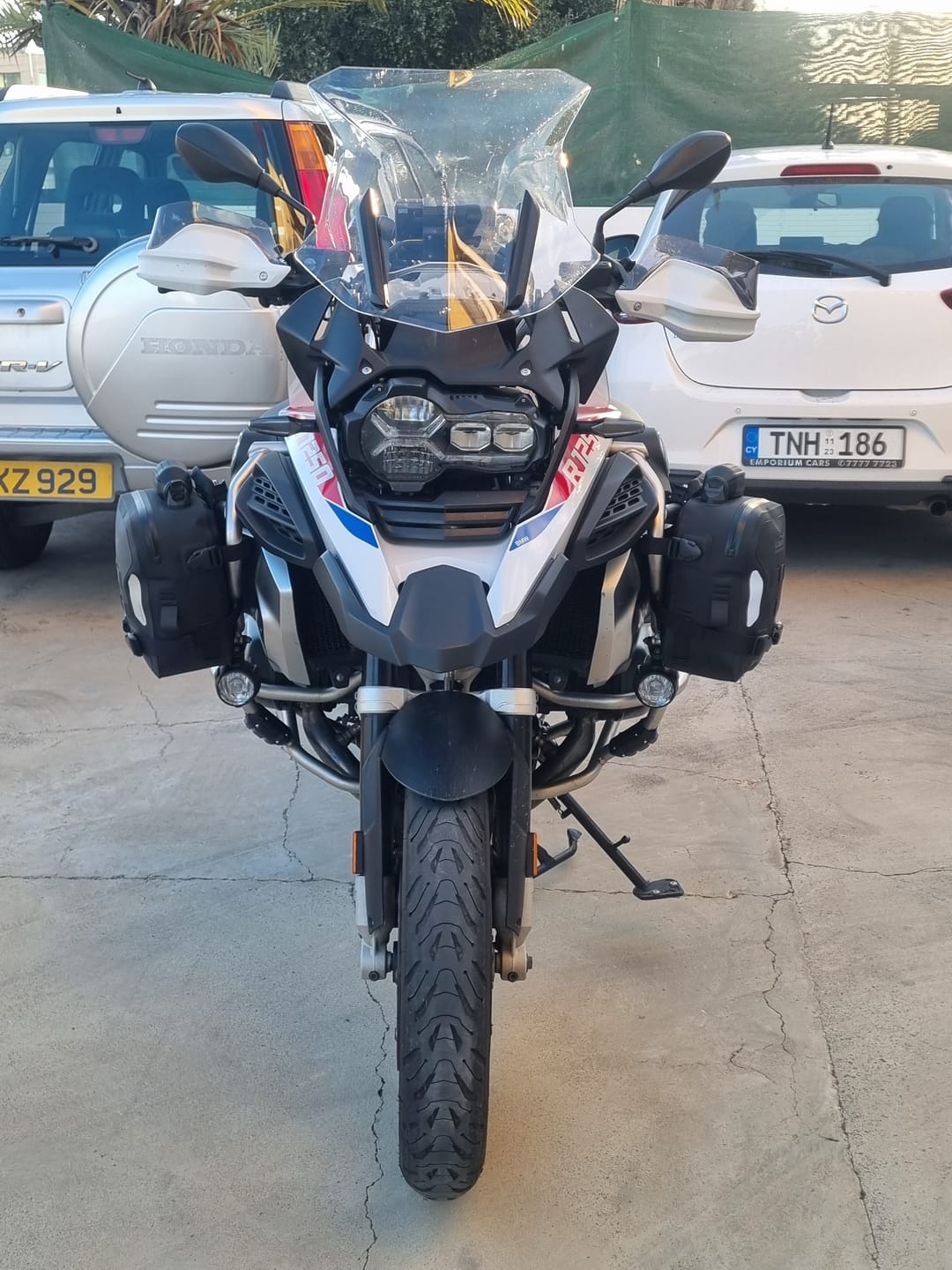 Customer photo review of LOBOO Wanderer BHGB05T — 300KG Inflatable Bag for 25mm Crash Bars
