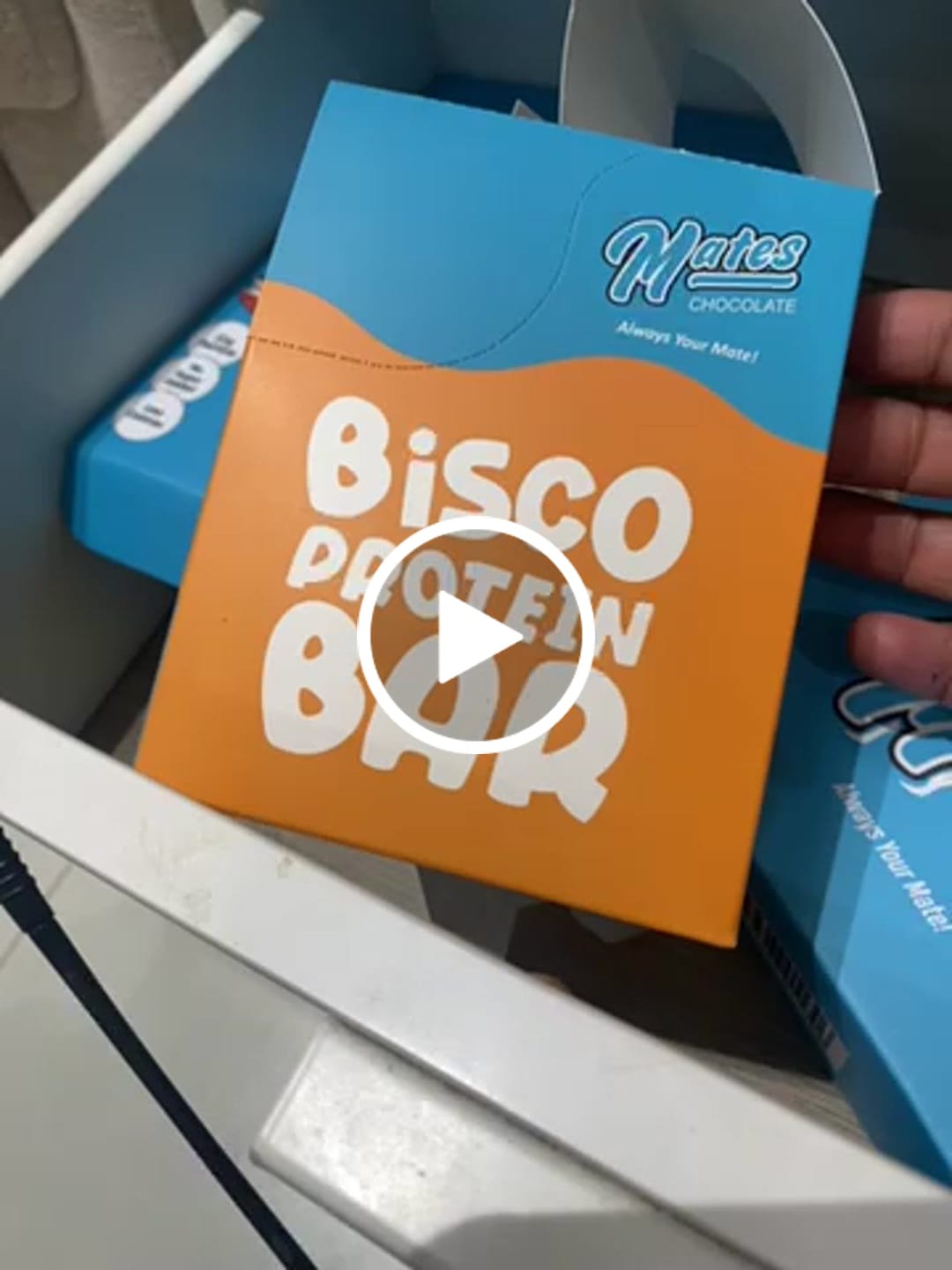 Customer video review of Mates Bisco Bar (50g*6pcs)