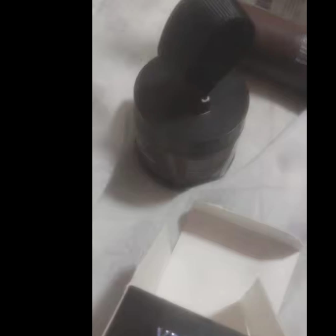 Customer photo review of Invisò™ Capelli Più Pieni in 10 Secondi
