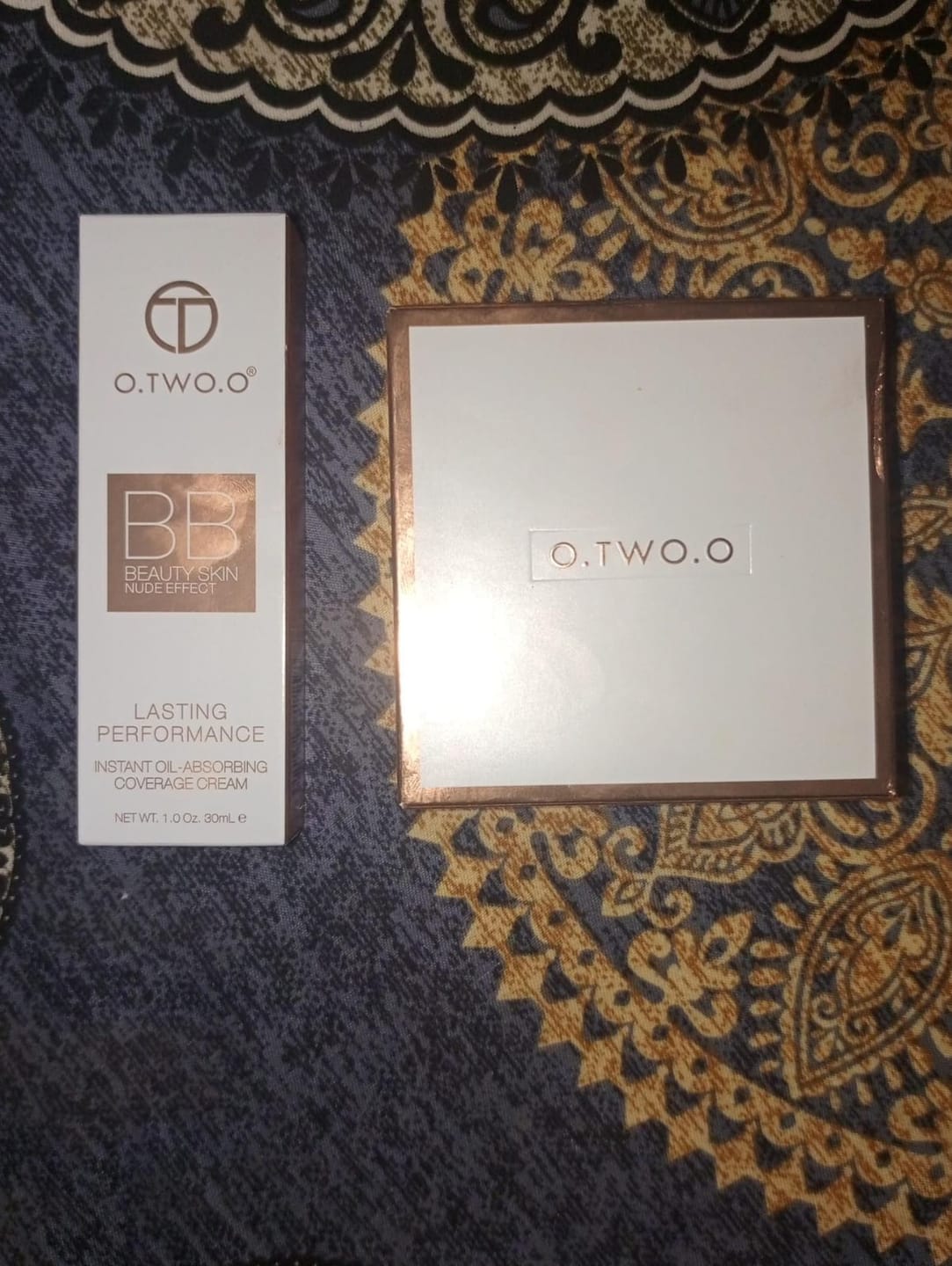 Customer photo review of O.TWO.O SILKY AND MOISTURIZING SETTING POWDER