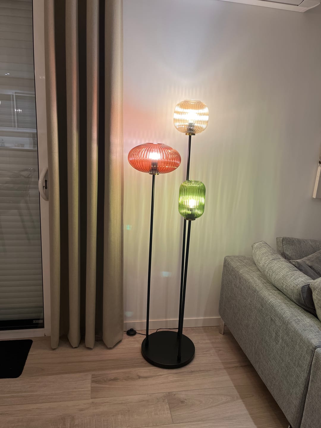 Customer photo review of Lampadaire en verre vintage CRISTALI | 3 luminaires à personnaliser