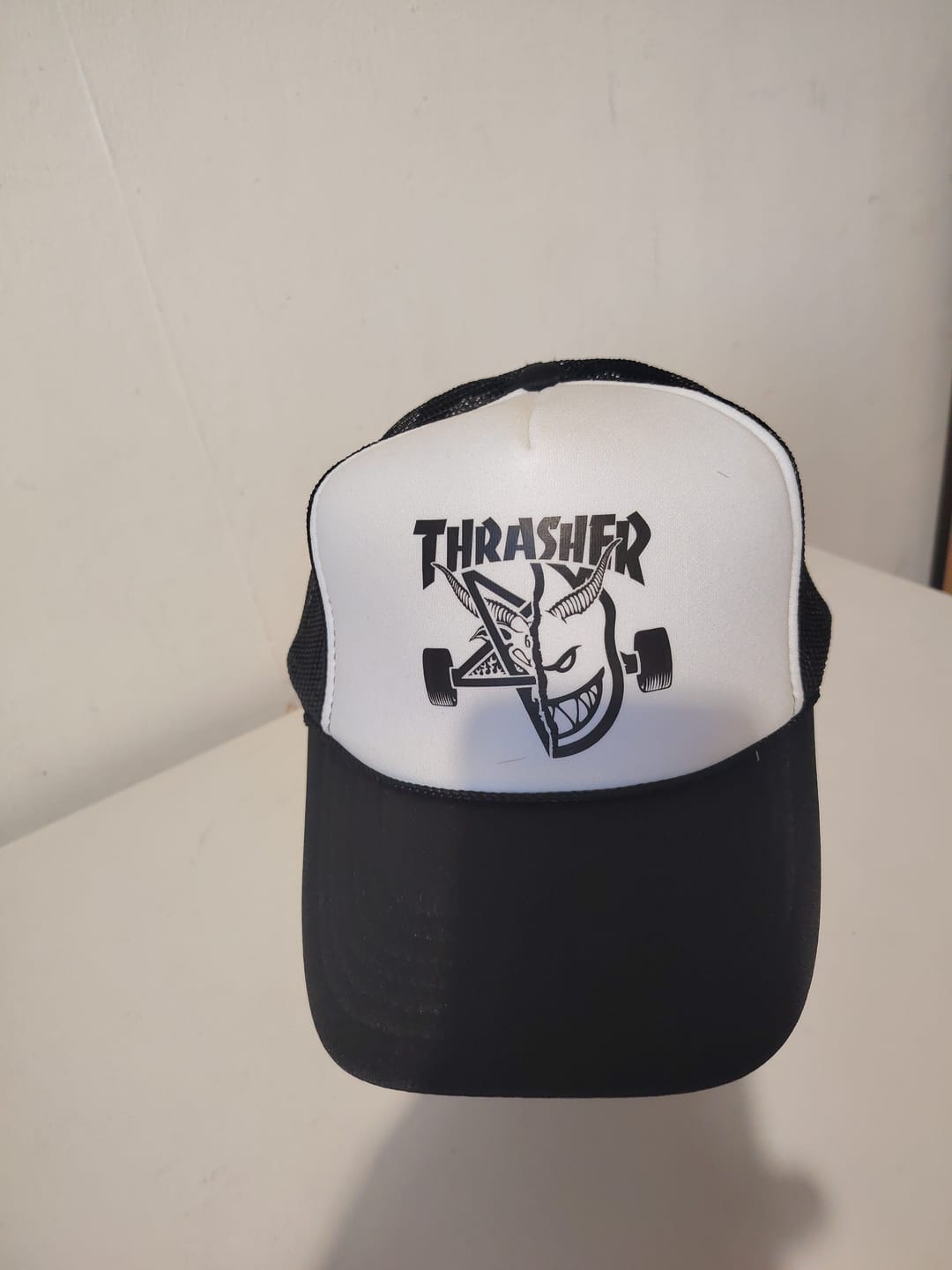 Customer photo review of Thrasher  - Gorro Snapback Thrasher X Spitfire Thrash & Burn Trucker Black/White/Black
