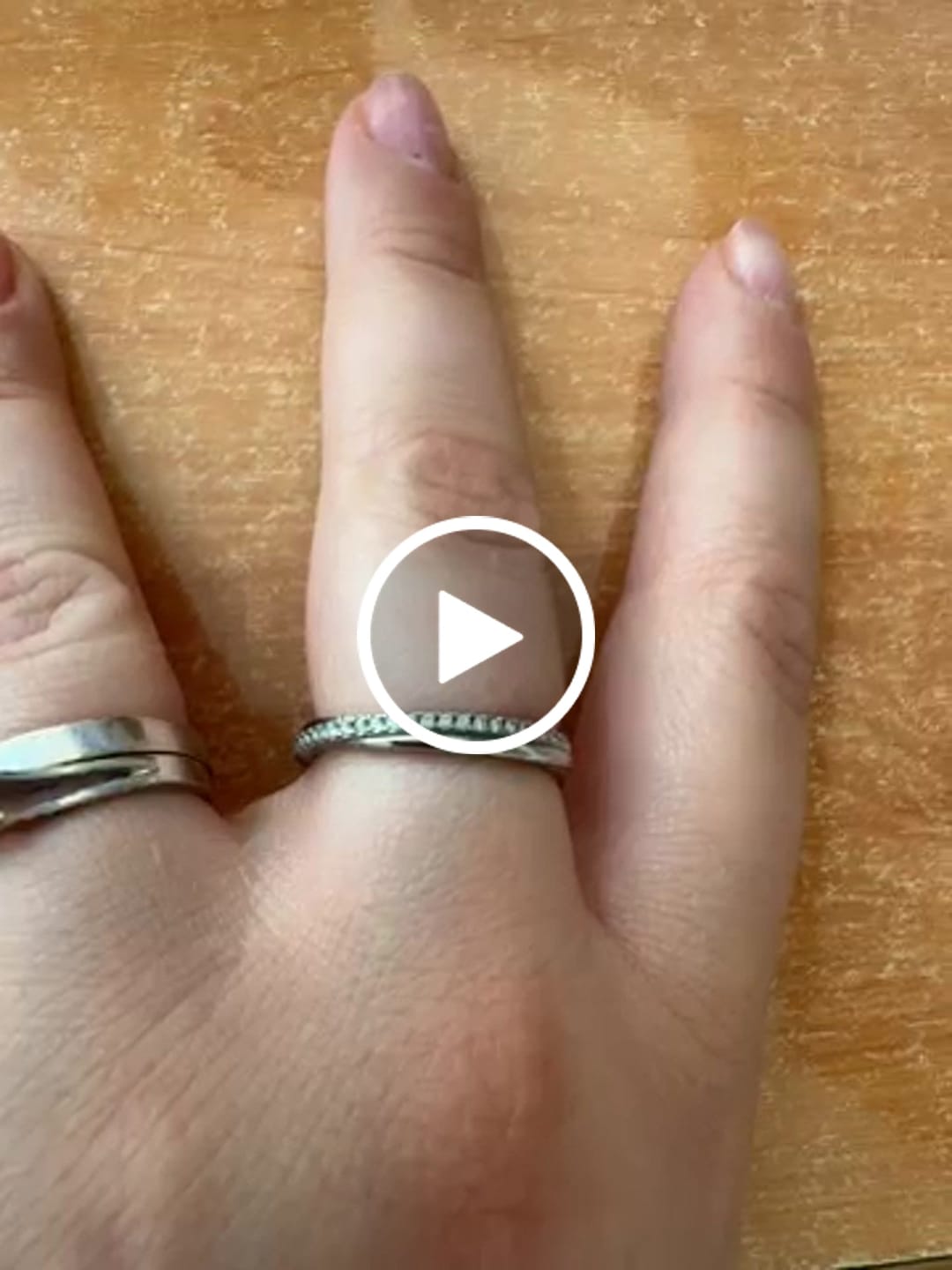 Customer video review of Anillo Relación
