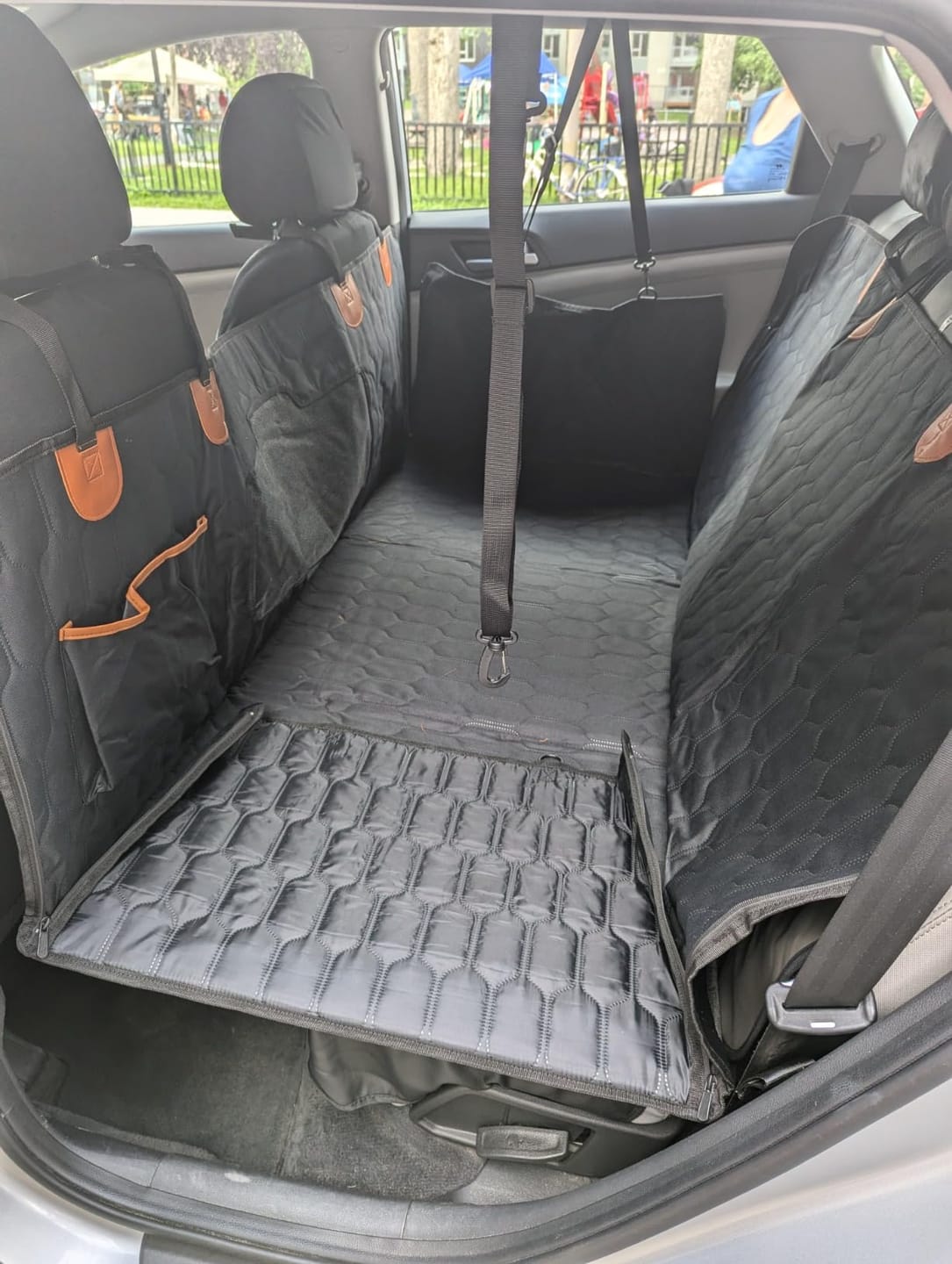 Customer photo review of Car Seat Cover & Back Seat Extender (Hard Bottom) for Dogs