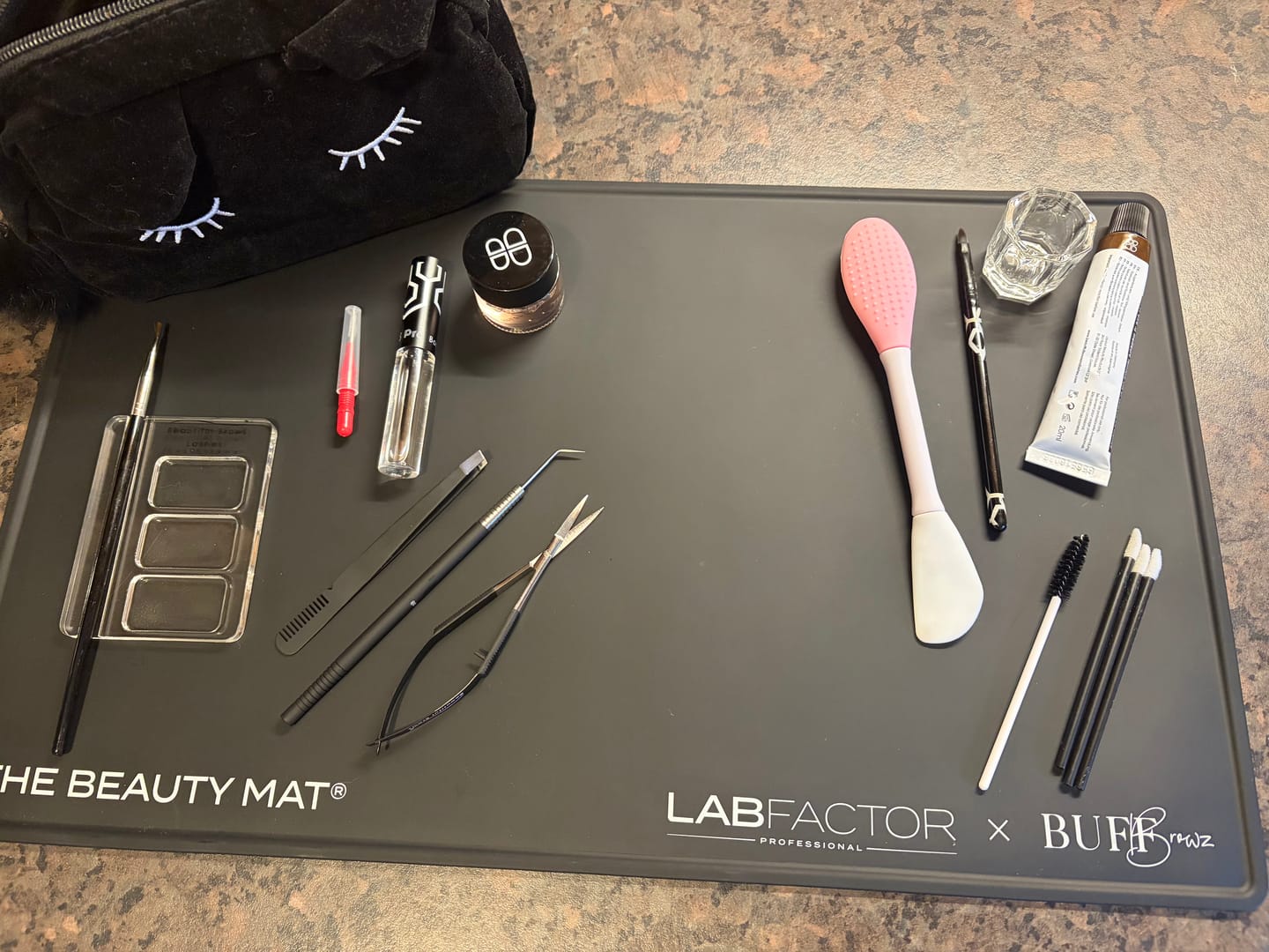 Customer photo review of The Beauty Mat® LAB Factor x Buff Browz - Charcoal