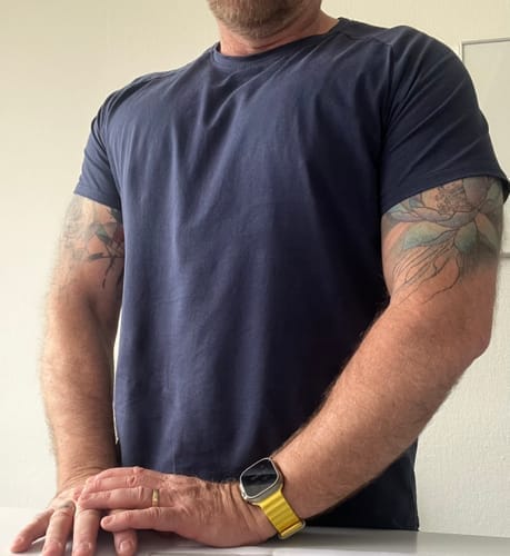 Customer photo review of AVERON FITFLEX TEE