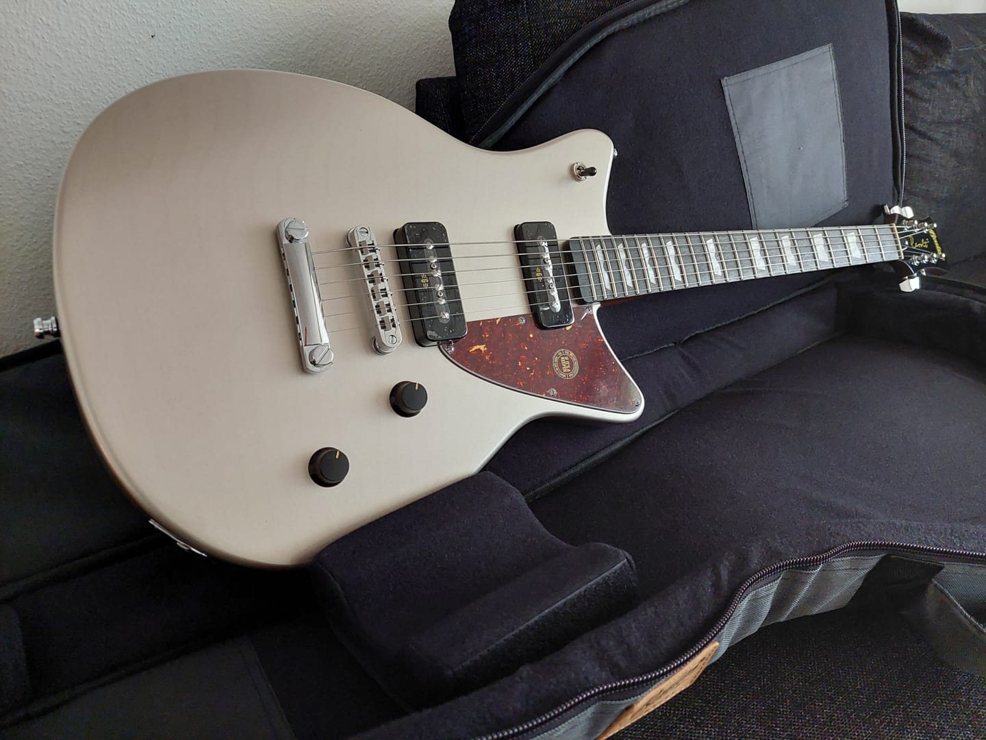Customer photo review of Revolt - Moon Silver