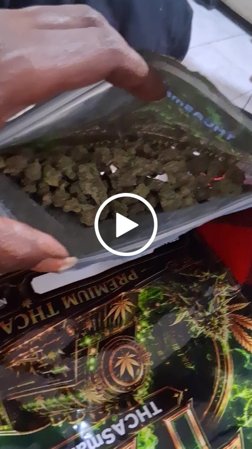 Customer video review of Light Assist THCA Smalls