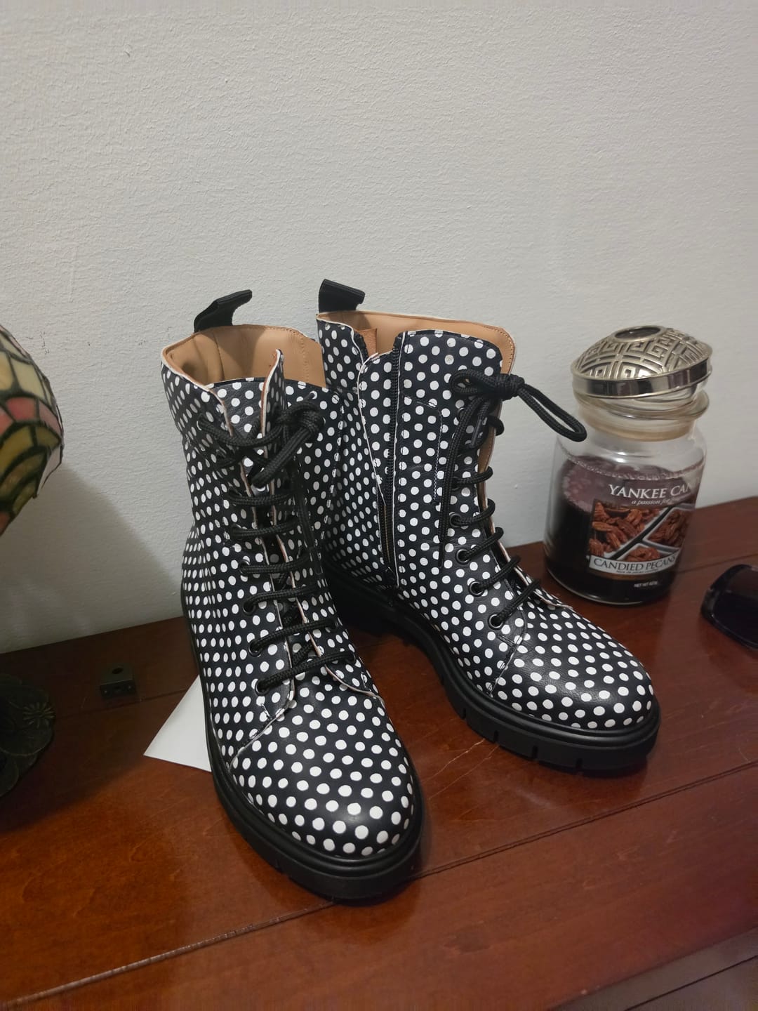 Customer photo review of Chopin Pois anfibio in nappa nera e pois bianchi artigianale marchigiana
