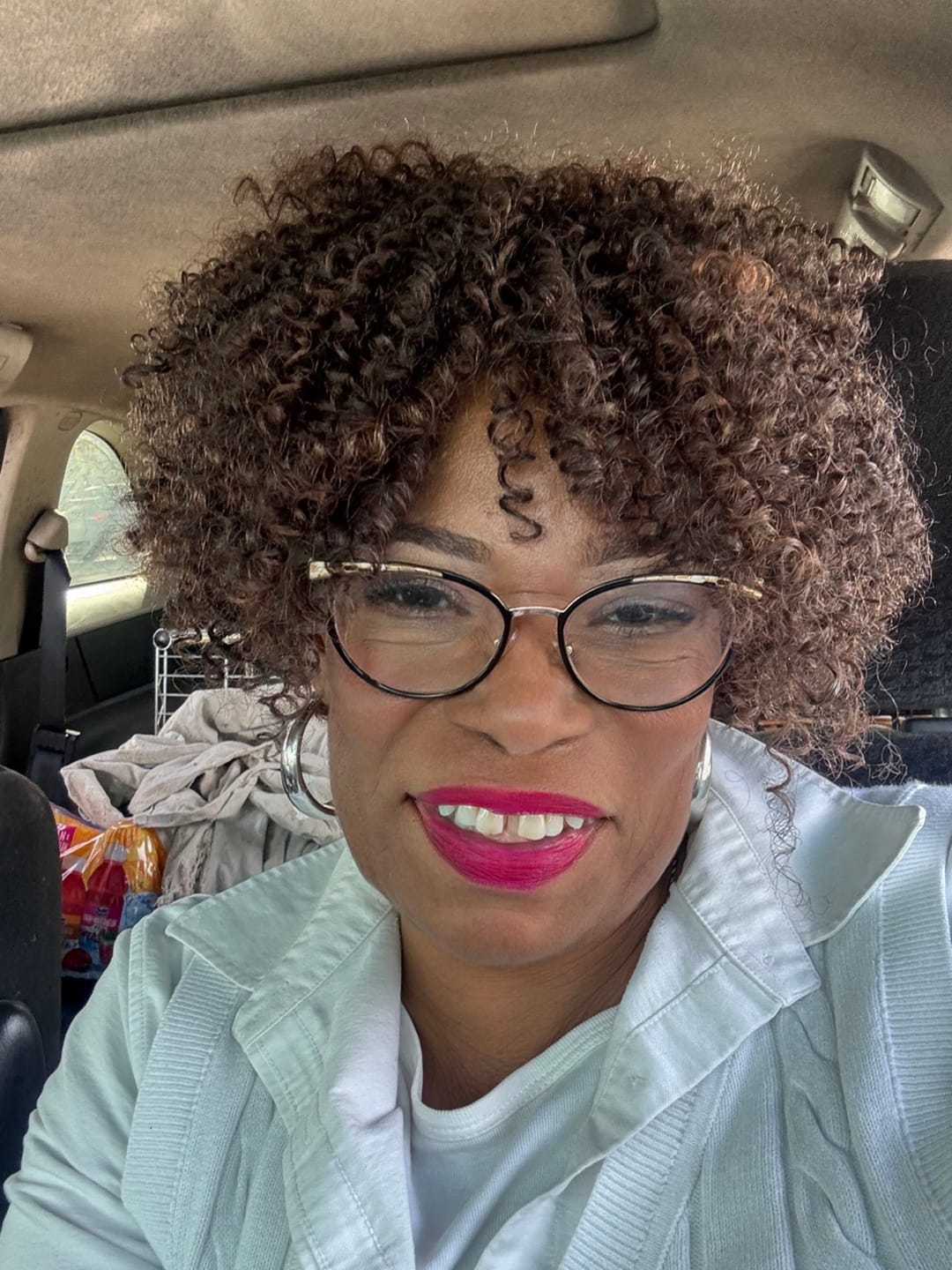 Customer photo review of Alicia Carefree Collection Full Wig - RAVEN