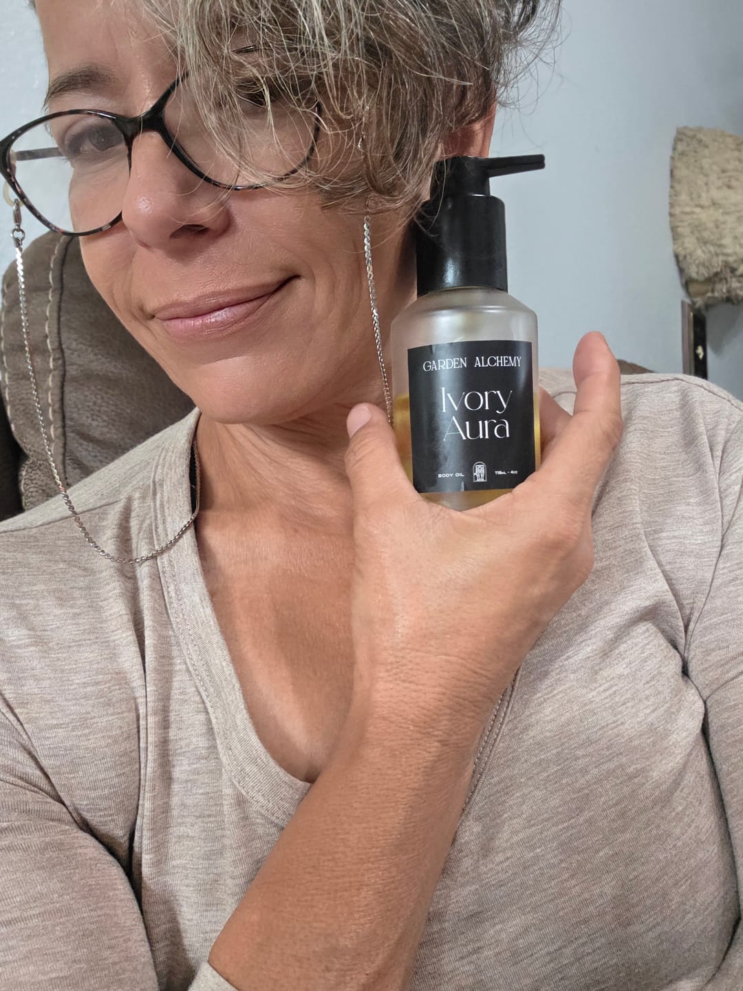 Customer photo review of Ivory Aura Body Oil