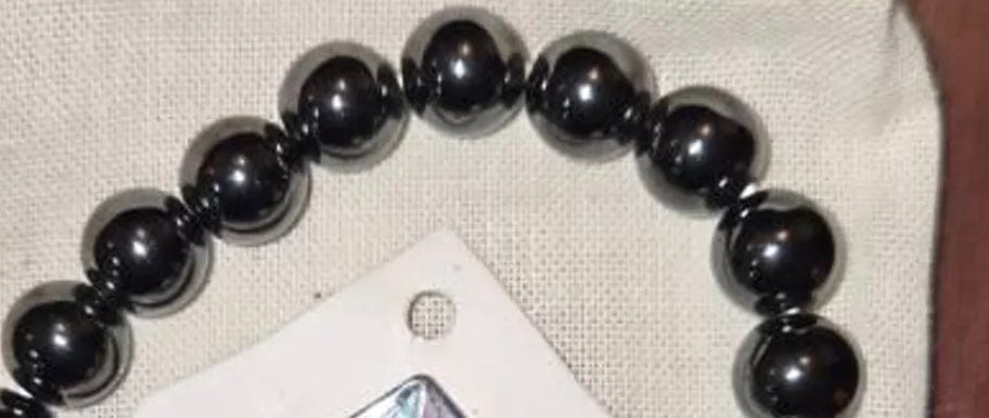 Customer photo review of 6 8 10MM Magnetite Stone Bracelet: Unisex Stretch Bracelet