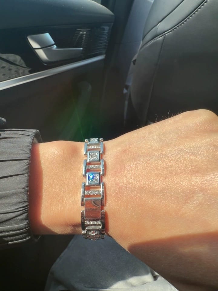 Customer photo review of Prism Link Bracelet
