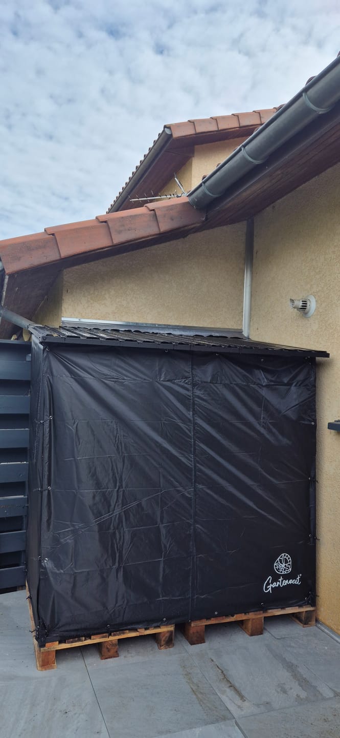 Customer photo review of Gartenzeit® Premium Kaminholzregal für den Außenbereich – 70 cm / 105 cm, extra stabil & wetterfest