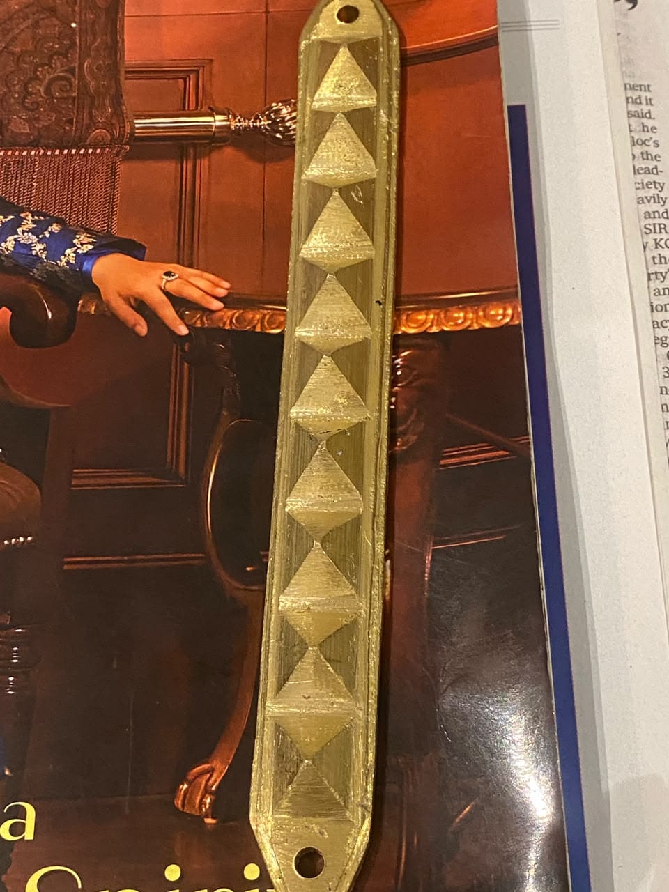 Customer photo review of 9 Pyramid Strips – Vastu Remedy for Door Threshold & Toilet Energy Blocking | Copper/Brass/Lead Door Corrections | 7 inches