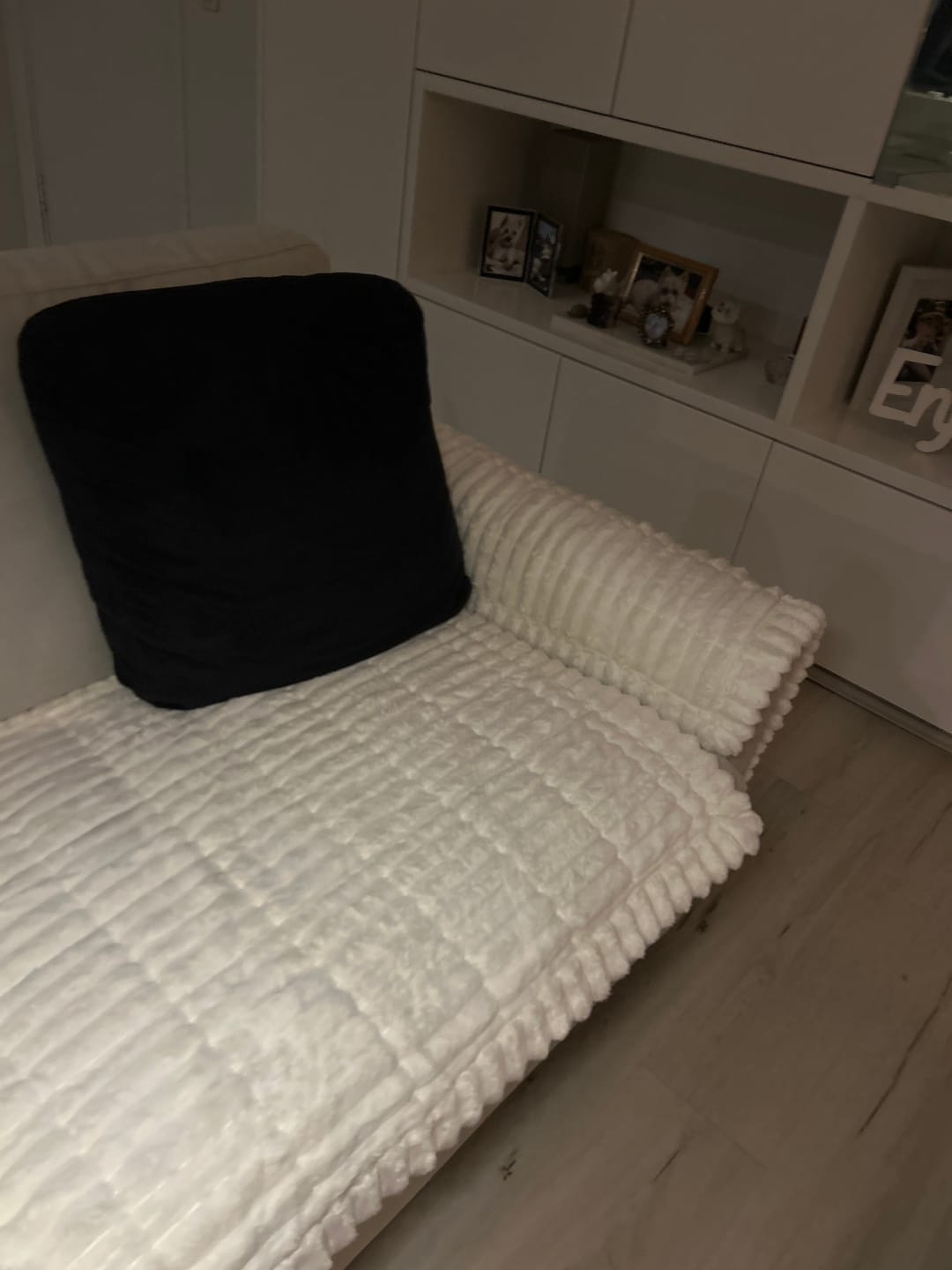 Customer photo review of Cosy Couch - Couch Cover