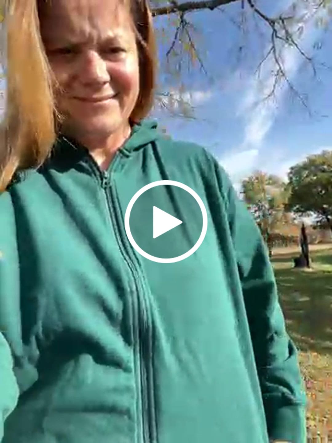 Customer video review of Travel Fleece Zip Hoodie